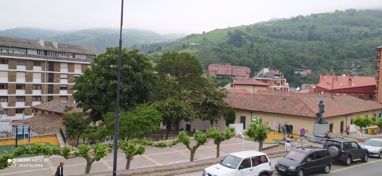Apartamentos Xistra Cangas De Narcea Exteriér fotografie